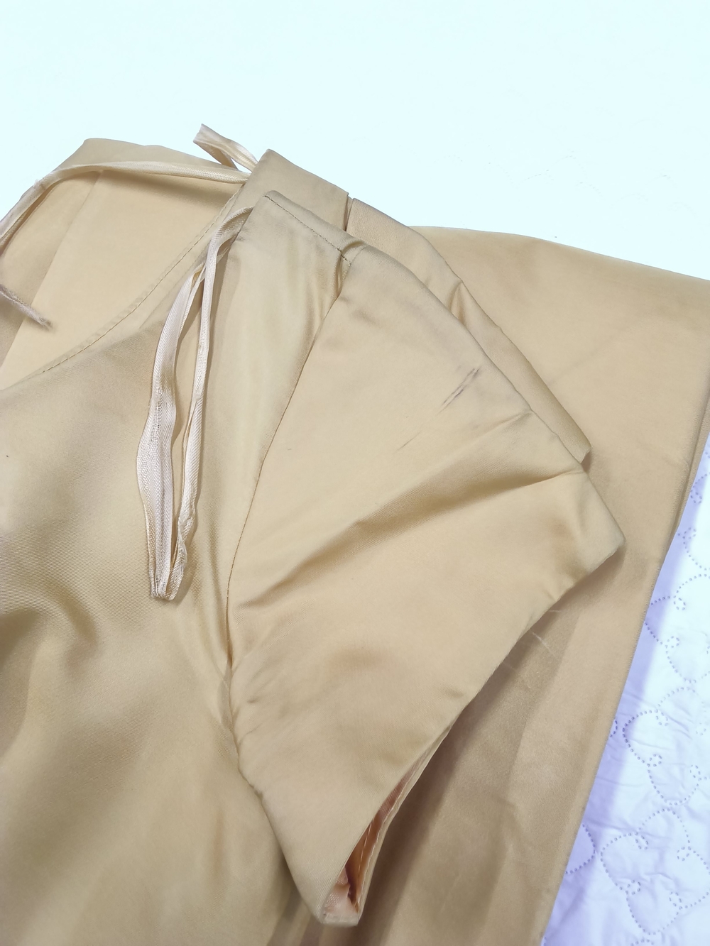 1950s Union-Made Gold Satin Swing Dress - Picture 14 of 14